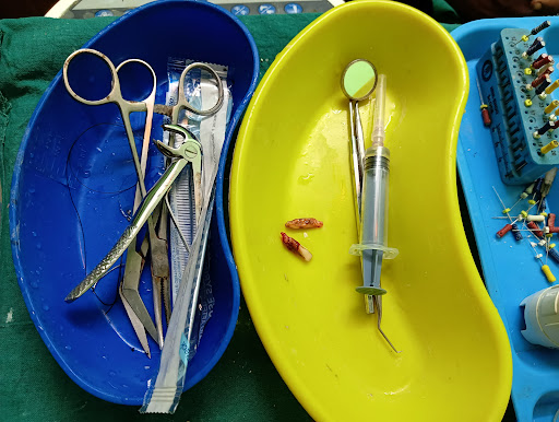 Dr.suryaSankar Dutta (Dutta Denticles)( DENTAL CLINIC),