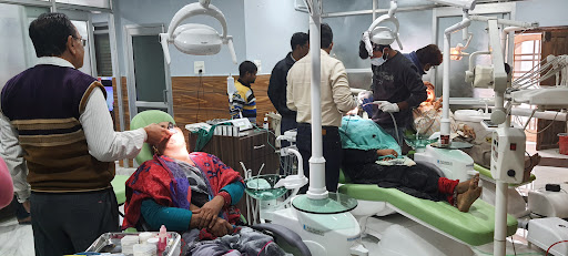 Dr Pankaj (Sachdeva Dental Clinic)