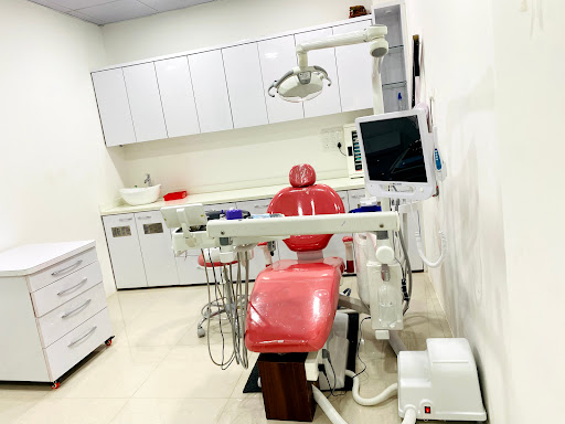 SRS JHURIA'S DENTAL CLINIC