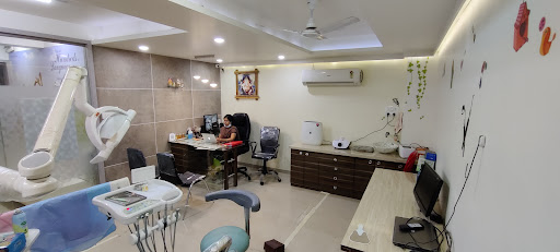Dr. Fulari's - HAPPY SMILES DENTAL CLINIC, SANGLI (Branch - 1) Dr. Fulari's - HAPPY SMILES DENTAL CLINIC, SANGLI (Branch - 1)