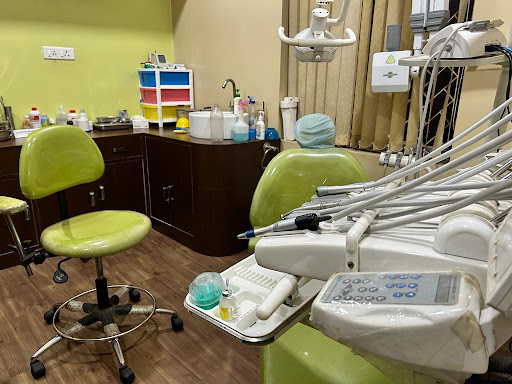 Dr PIYUSH PRADHAN : SRADHA DENTAL CLINIC