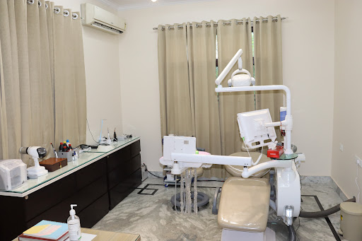 EMBRACE DENTAL CLINIC | A MULTI-SPECIALITY SMILE MAKE-OVER, ORTHODONTIC(BRACES) AND IMPLANT CENTRE