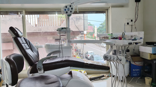 PASTOR LASER AND DENTAL CLINIC- oral and dental surgeon in jhansi. Dr.Yogesh Pastor & Dr.Shubhi Gubreley Pastor