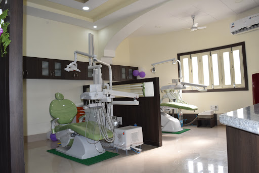 Universal Dental Advanced Dental Care Centre