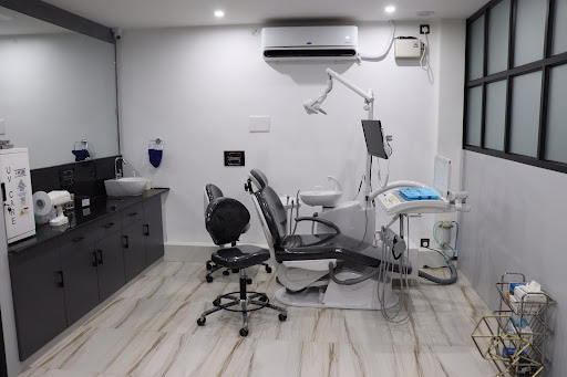 Moon Dental Multi-Speciality Clinic