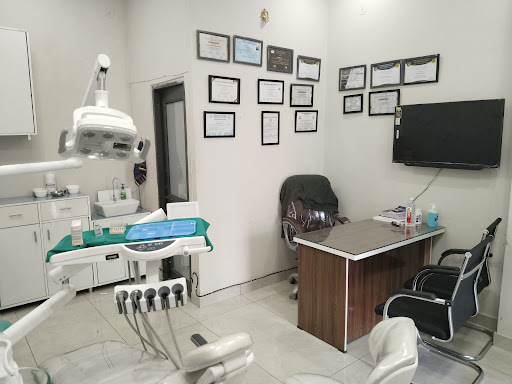  Shanwal Dental Clinic, Panipat | Best Dentist in Panipat | RCT Specialist | Implant Specialist