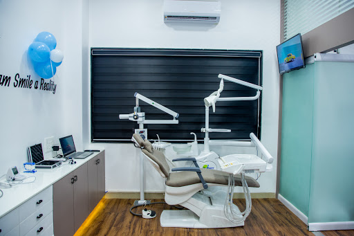 Dr Chaware's Multispeciality Dental Care & Implant Centre | Best Dentist In Latur | Painless Dentistry|