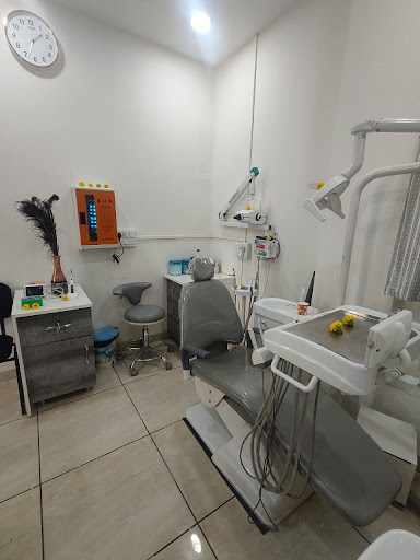 Phoenix Dental Clinic Latur