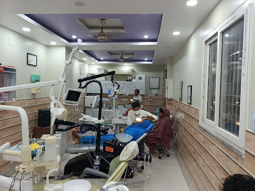Bright Smile Dental &Physiothreapy Hospital Dr Arif Zafar Best Dental Doctor | Best Dental Hospital in Bhagalpur