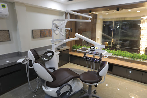 Smile Dental Clinic Multi Speciality Dental Clinic Implant and Laser Centre Best Dentist in Indore