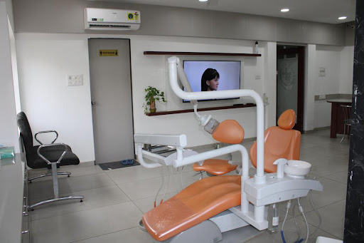 Indore Poly Dental Clinic | Best Dentist in Indore | Invisalign Provider | Root Canal Centre | Facial Trauma Management