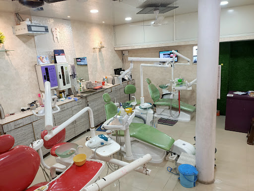 Dr.Prashant's Dental Clinic Best Dentist in indore दांत का अस्पताल मल्टीस्पेशलिटी डेंटल क्लीनिक कुशवाह नगर चोराहा इंदौर