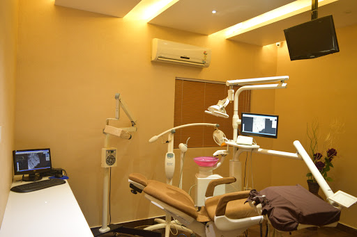 Dr Feminath's Ananthapuri Dental Clinic ( 100% Pain Free )