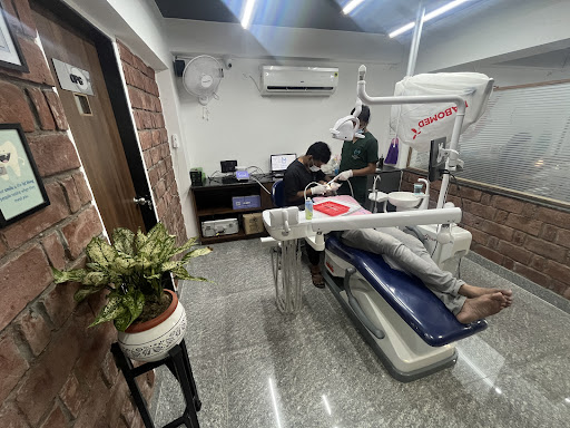 Dental Comfort Zone – Best Dentist in Patna | Implants | Smile Design | RCT