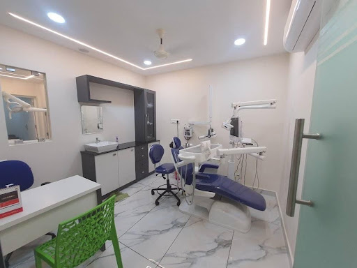 SMILE SQUARE MULTISPECIALITY DENTAL CLINIC