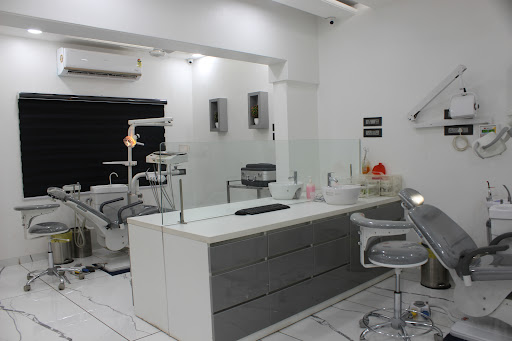 DR GIRHE DENTAL CLINIC