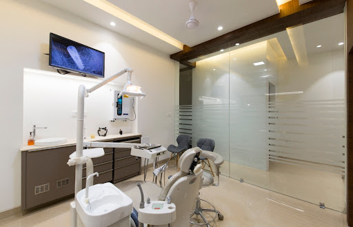 32 Lives Dental Clinic