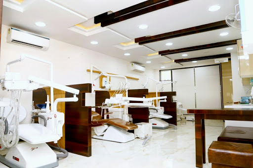 Dental square