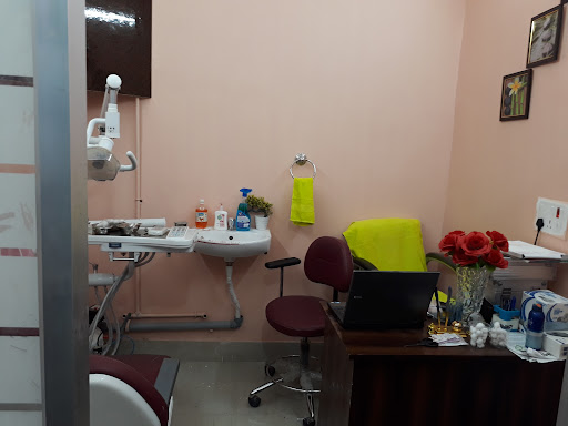 FLOSS AND GLOSS FAMILY DENTAL CLINIC - Dental Clinic in Hirapur Dhanbad