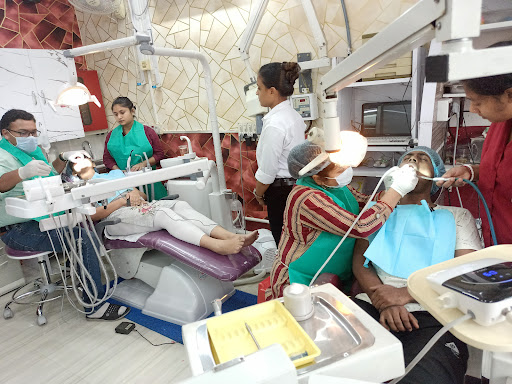 SMILE PLUS স্মাইল প্লাস Dental Clinic