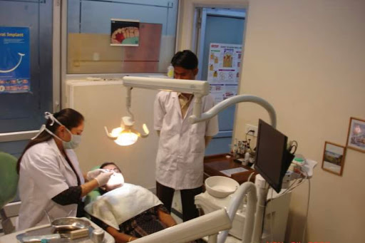 Dr Saigals Dental Clinic