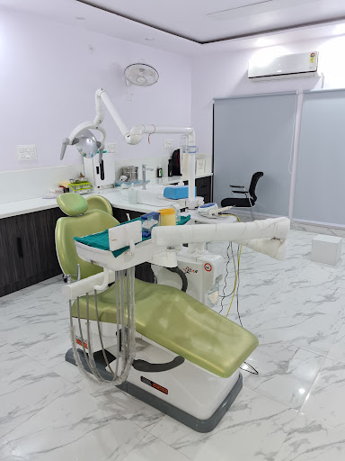 Om Dental Clinic And Implant Center