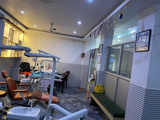 Chandra Dental Implant and Face Trauma center( Best dentist best dental clinic)
