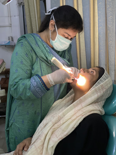 Dr. Seher Saleem- Dentist- Book Appointment for online consultation- Tahira Multispeciality Dental Clinic