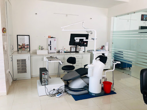 Sunder Mohan Dental Care - Dental Clinic in Dehradun | Root Canal Specialist | Braces Implant Centre/Child Dentist Rajpur Rd