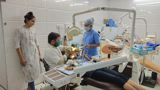 SAKARIYA DENTAL & IMPLANT CLINIC