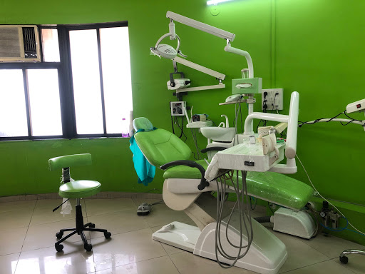 Sabka dentist