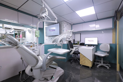 Dr. Rahul's Dentaville