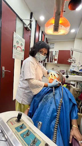 Smile Signature Dental Clinic - Best Dental Clinic in Tollygunge | Best Dentist in Kolkata