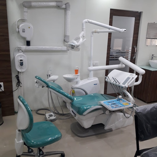 Shivaay Dental Clinic and Implant Center Shivaay Dental Clinic and Implant Center
