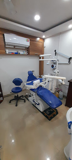 Dental Smile Clinic ( firayalal chowk)