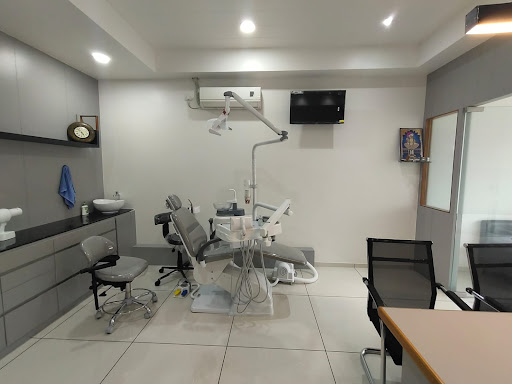 Harikrushna Dental Clinic