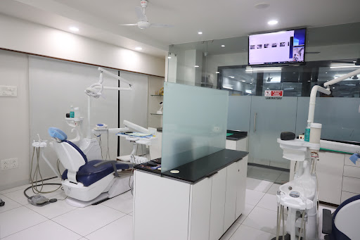 Dr. Harshal's Dental Implant & Pyorrhea Centre