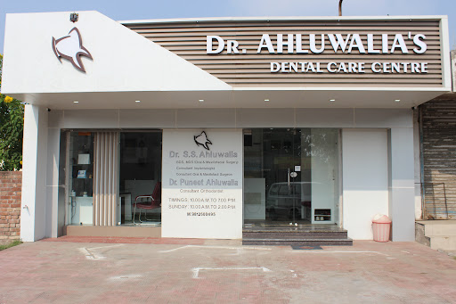 Dr. Ahluwalia's Dental Care Centre