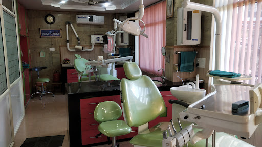 Saroch Dental Health Care Centre