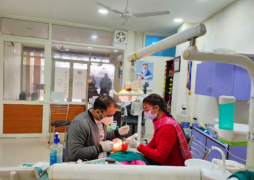 Dr Jasveer's City Dental Implants and Cosmetics Una