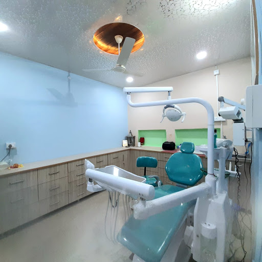 Lucky dental studio