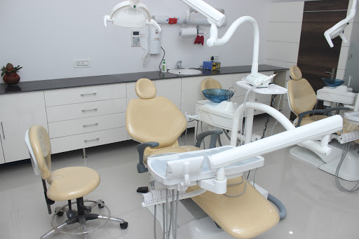 Bhuria Family Dental & Implant Centre