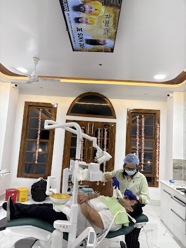 Teeth and gums Studio | Luxury Dental clinic in Hoshiarpur | Dental Implants | Aligners | CBCT | OPG | Root canal treatment