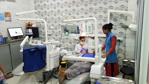 Satguru eye & dental hospital plus Retina Care Centre-Dental Clinic/Best Eye Hospital/Best Eye Surgeon/Dentist