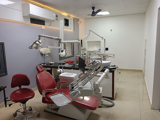 Dr. Nitin’s Dental Clinic & Implant Centre (Moga)| Invisalign Aligner | Veneer| RCT specialist | Digital Dentistry Implants