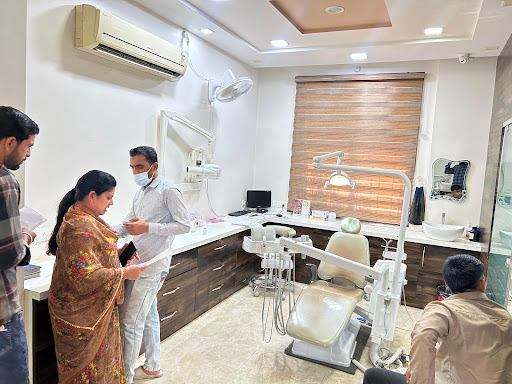 Vardhman Dental And Orthodontics Hospital