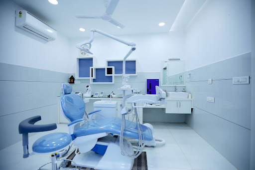 Tantia Dental | Dr Ritika Gupta (Jrt hospital)