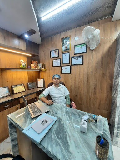 Smile Craft Dental Clinic ( Dr. Atul Sharma MDS): Best dentist in satna