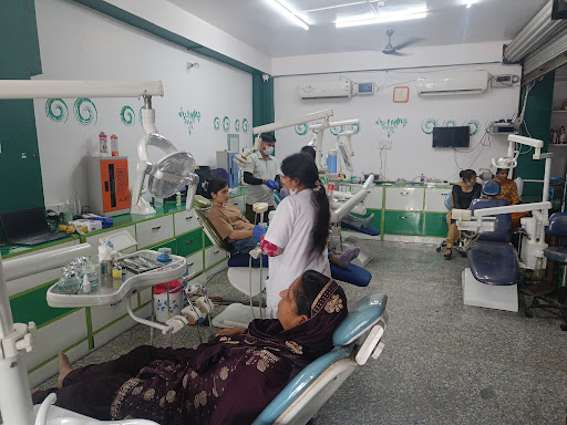 Shruti Dental clinic