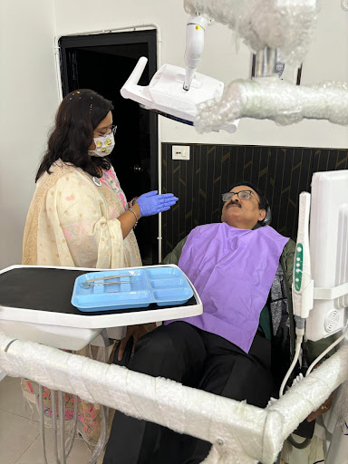 Dentwayy- 24/7 Holistic Dental Care Centre - Dr. Jyotsana Singh | Best dentist in Bareilly | Dental Clinic in Bareilly